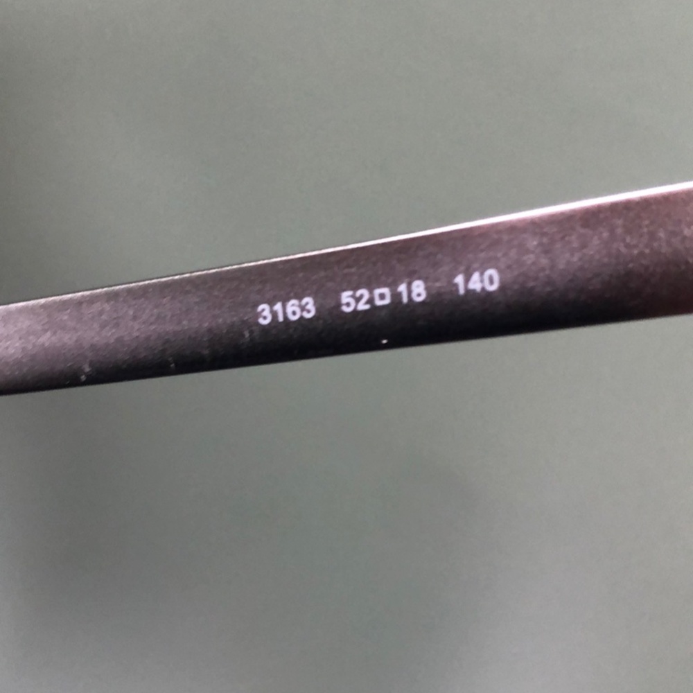 Michael Kors Eyeglasses. 52 18 140 - Picture 8 of 8